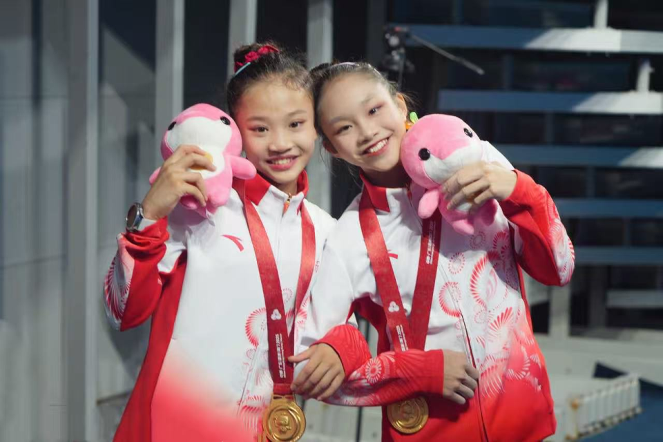 长路上的, 提升了自由, 体育局提供 长路上的, 提升了自由, 体育局提供