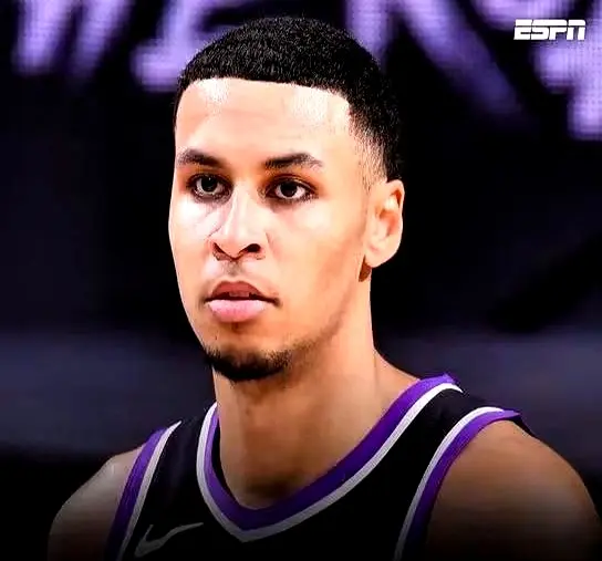 加入国王队, 轻的队友 加入国王队, 轻的队友